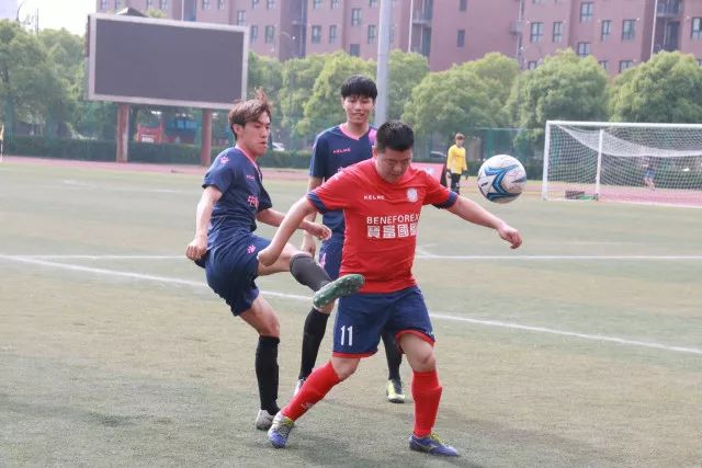 哈登30+8+10快船擒鹰4连胜 莺歌41分鹈鹕屠龙